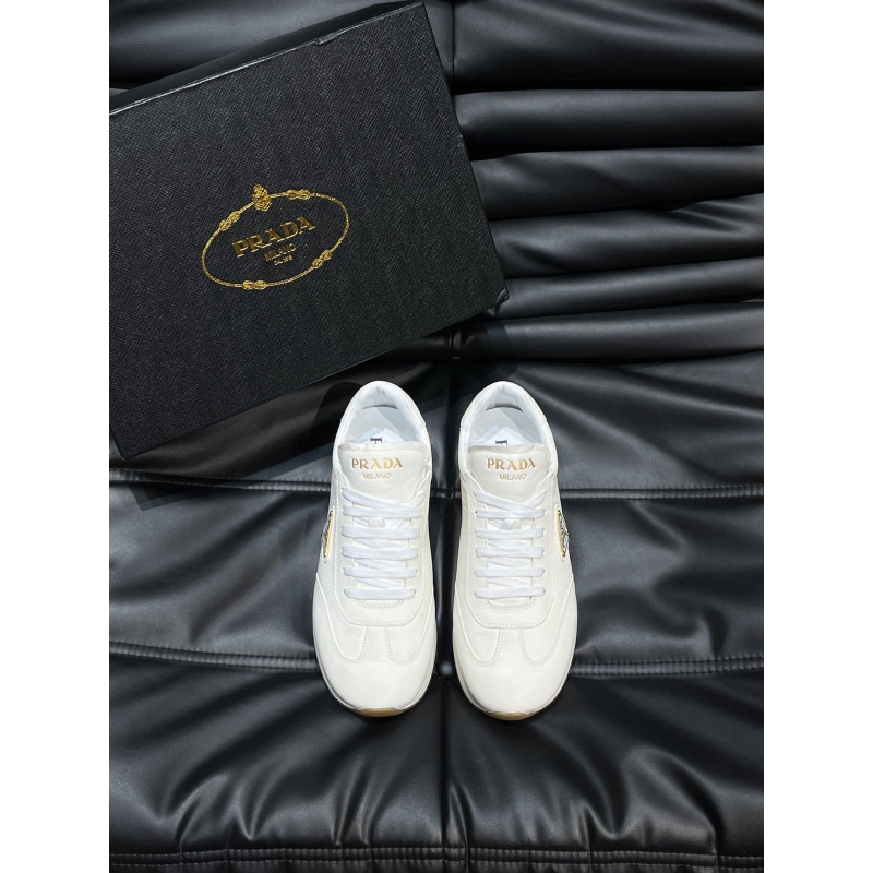 Pra*a casual shoes